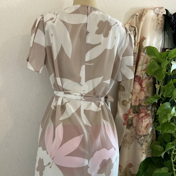 Vintage Dress Tan and Cream Chiffon Hand Made Dress with Tie Belt midi - Picture 9 of 12